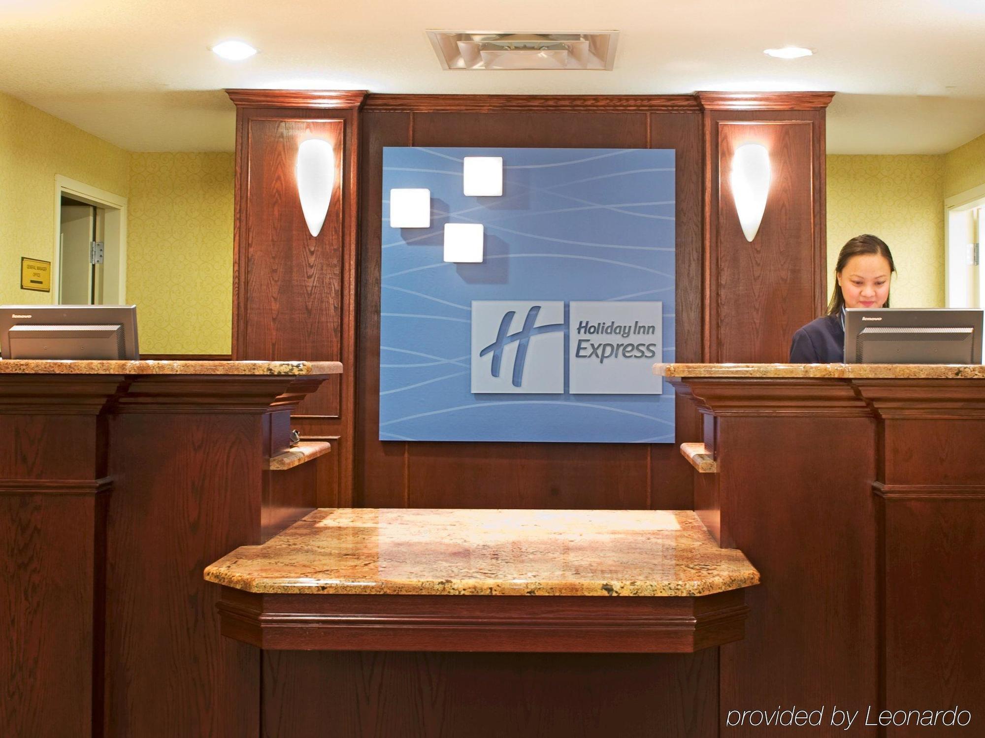 Holiday Inn Express Hotel & Suites Edson, An Ihg Hotel Intérieur photo